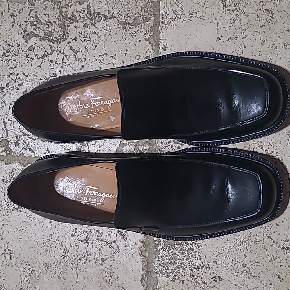 Salvatore Ferragamo Men’s Black Leather Slip-On Loafers